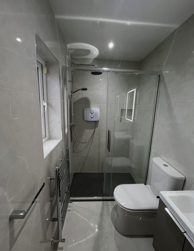 Compact Modern Bathroom